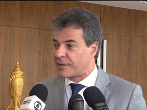 Beto Richa defende redução de repasse ao Judiciário e ao Legislativo (Foto: Reprodução / RPC)